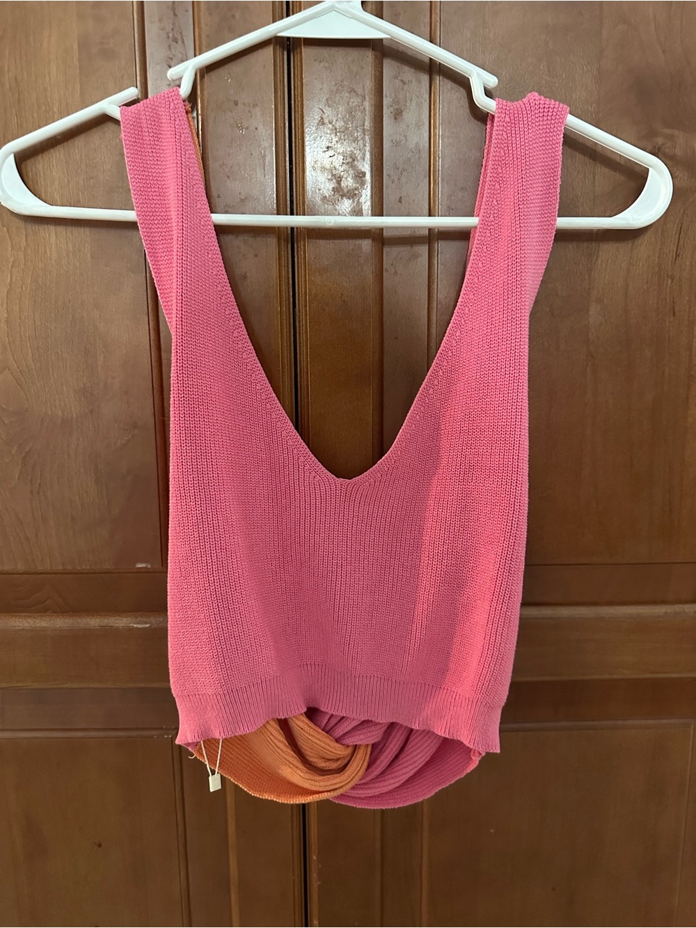 SHEIN Pink Knit V‑Neck Tank with Twisted Hem Accent